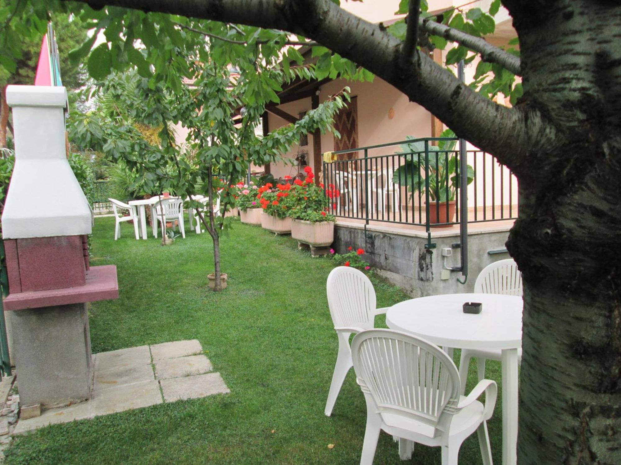 B&B Le Begonie Ascoli Piceno Exterior foto